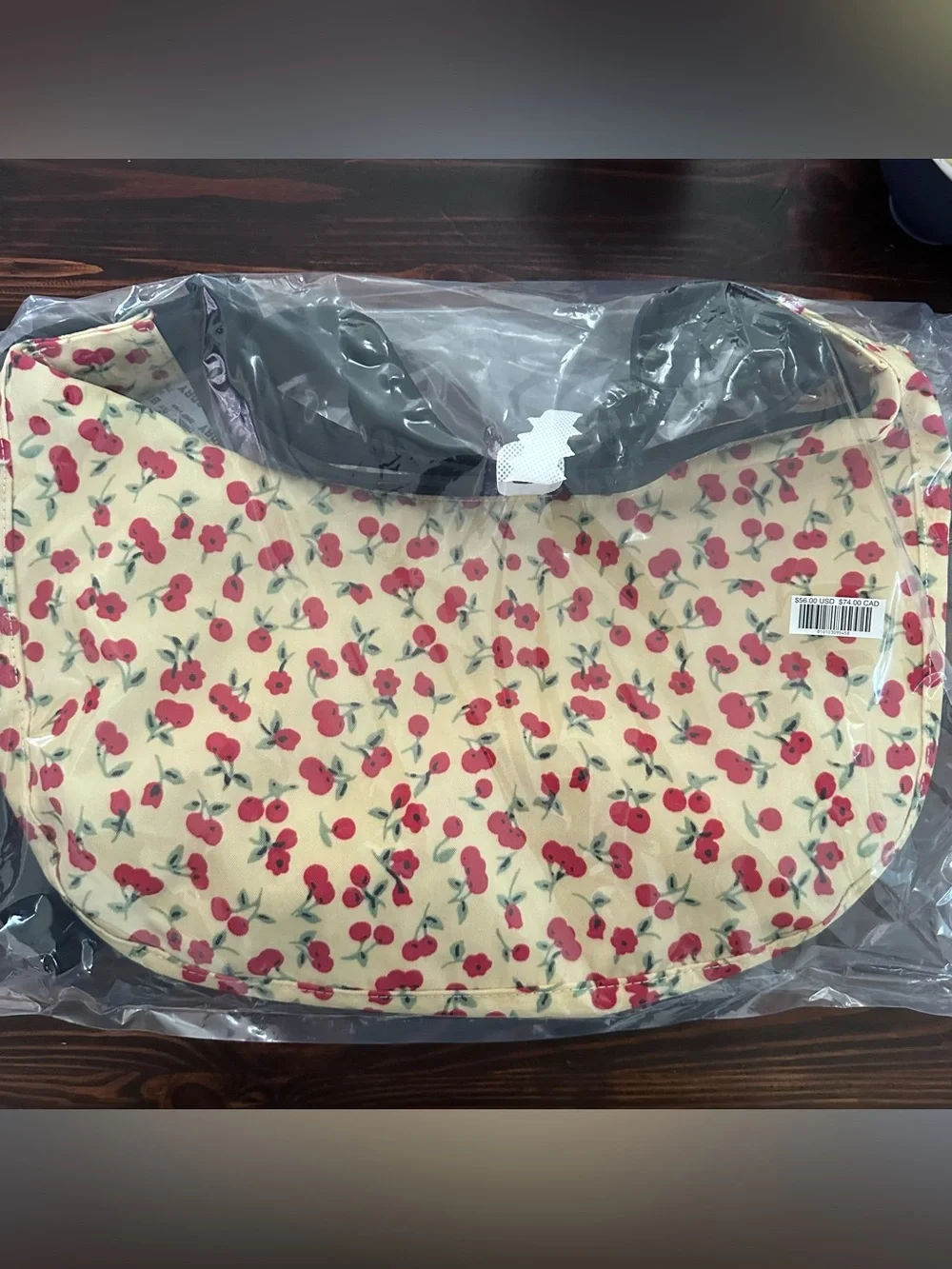 BAGGU Medium Nylon Crescent Bag - Picture 6 of 6